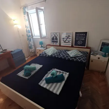 Eva Oliva 마카르스카