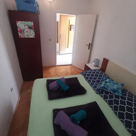 Eva Oliva Apartmán *