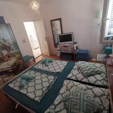 Eva Oliva 마카르스카